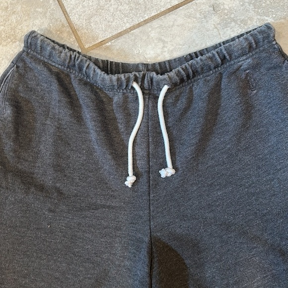 NWOT! Free People FP Movement Gray Relaxed Longer Length Sweats Shorts M - Picture 4 of 6